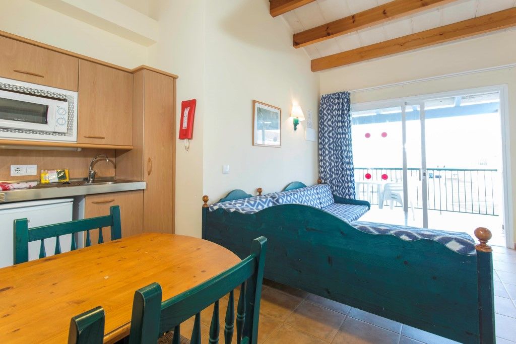 Rv Sea Club Cala'N Blanes (Menorca)